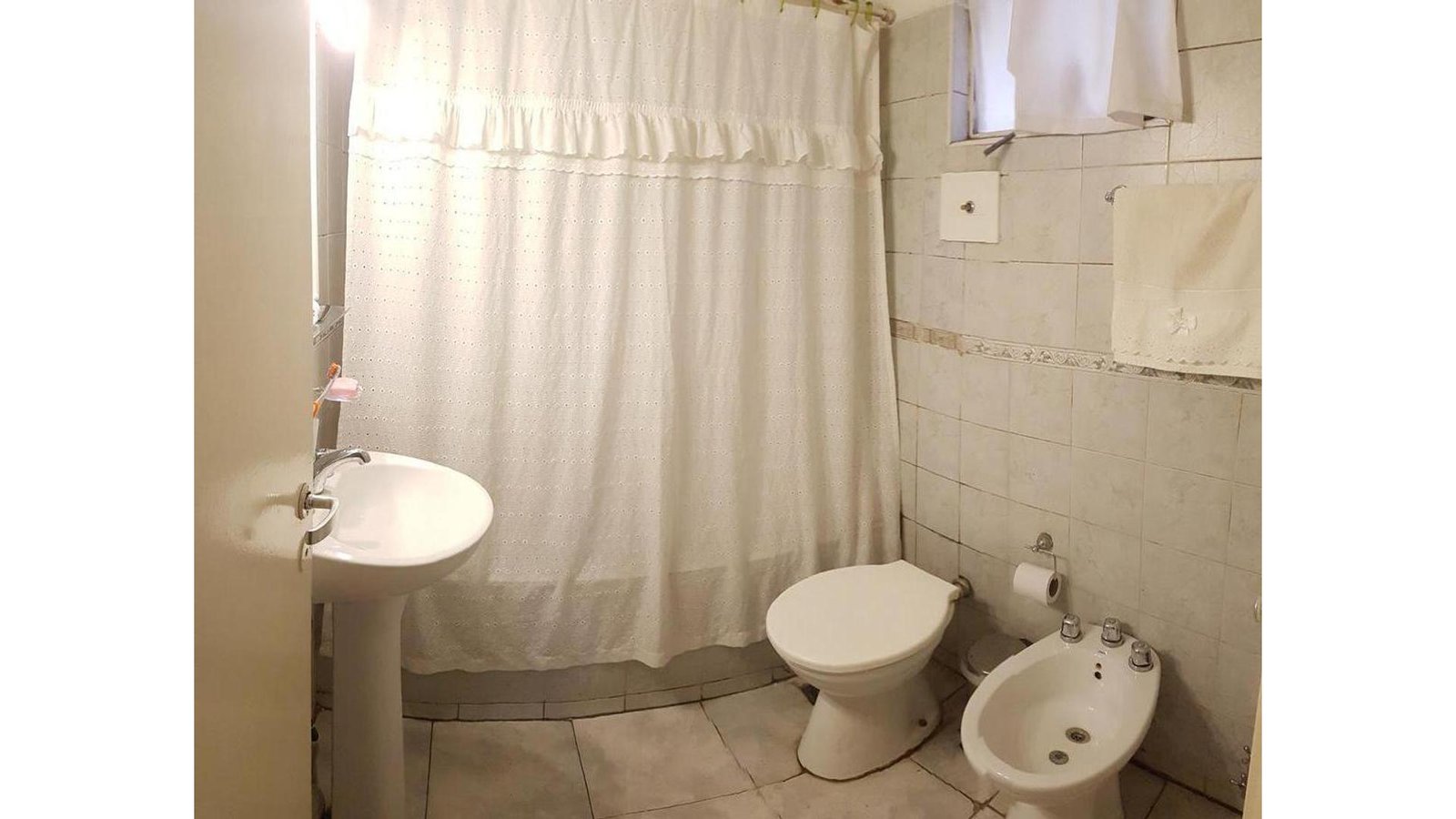 extra_large_63d3377a43924-1 Esmeralda Al 900 1° – USD185.000 – Departamento – en Venta