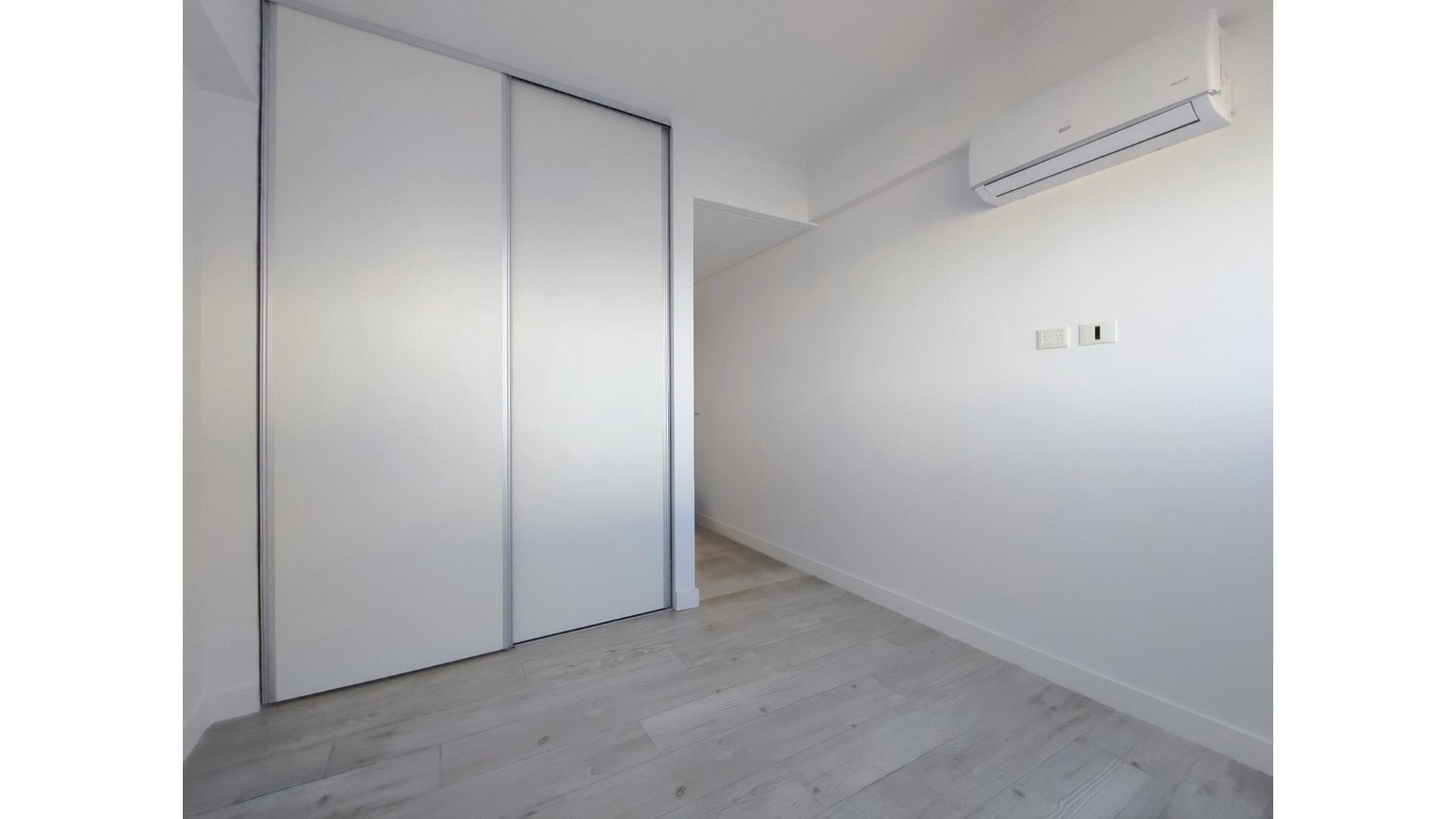 extra_large_66905c419c85a-2 Burela 3200 4° – USD340.000 – Departamento – en Venta