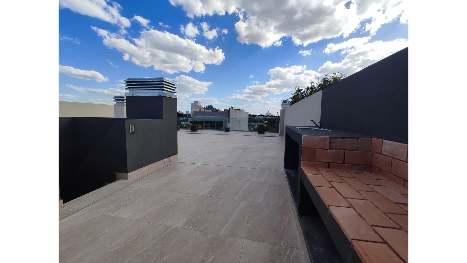 extra_large_66905c43a0ab5-2 Burela 3200 4° – USD340.000 – Departamento – en Venta