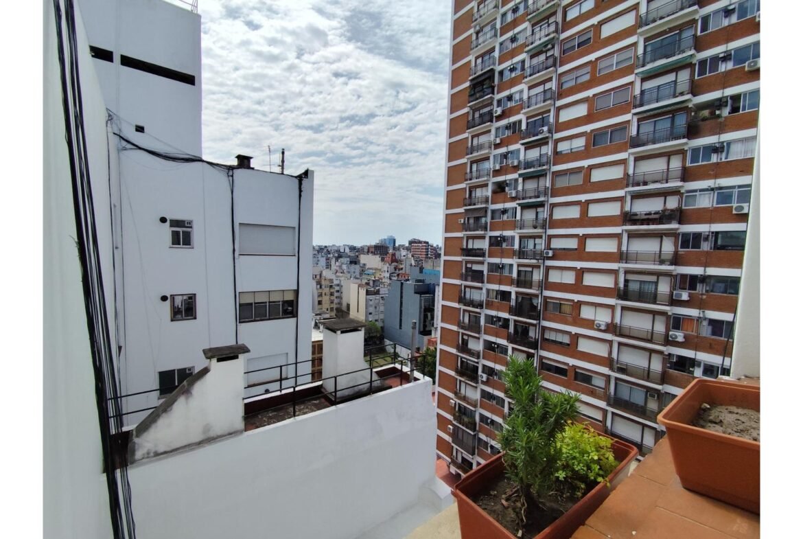 Rivadavia 2100 13°  – USD117.000 – Departamento – en Venta