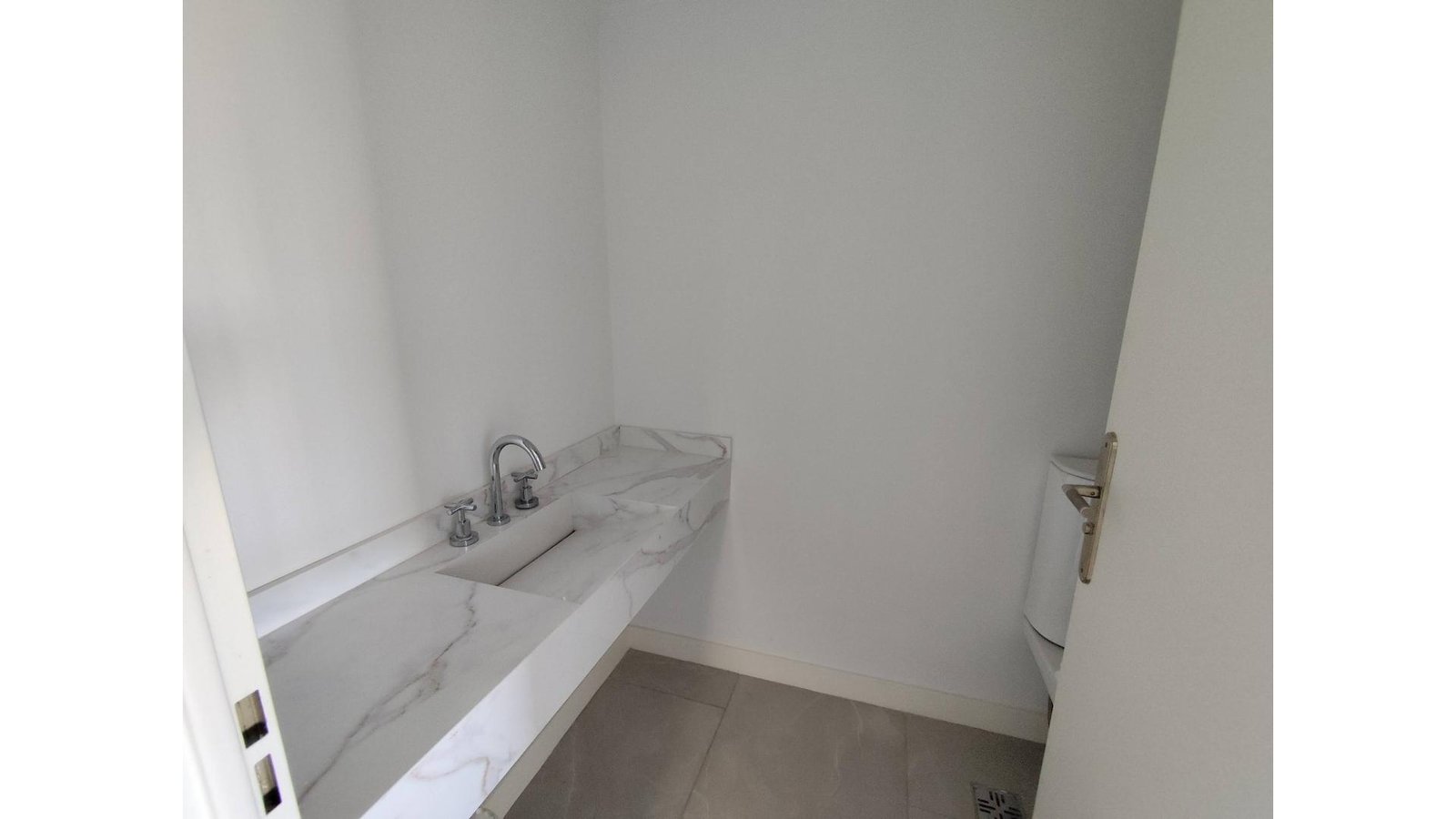 extra_large_679e3bc8d4b23-1 Burela 3200 4° – USD390.000 – Tipo Casa PH – en Venta