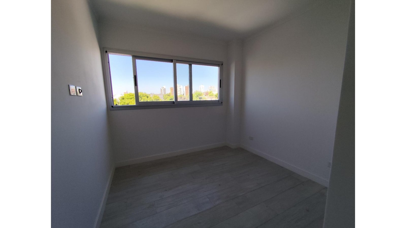 extra_large_679e3bc90e34d-3 Burela 3200 4° – USD390.000 – Tipo Casa PH – en Venta