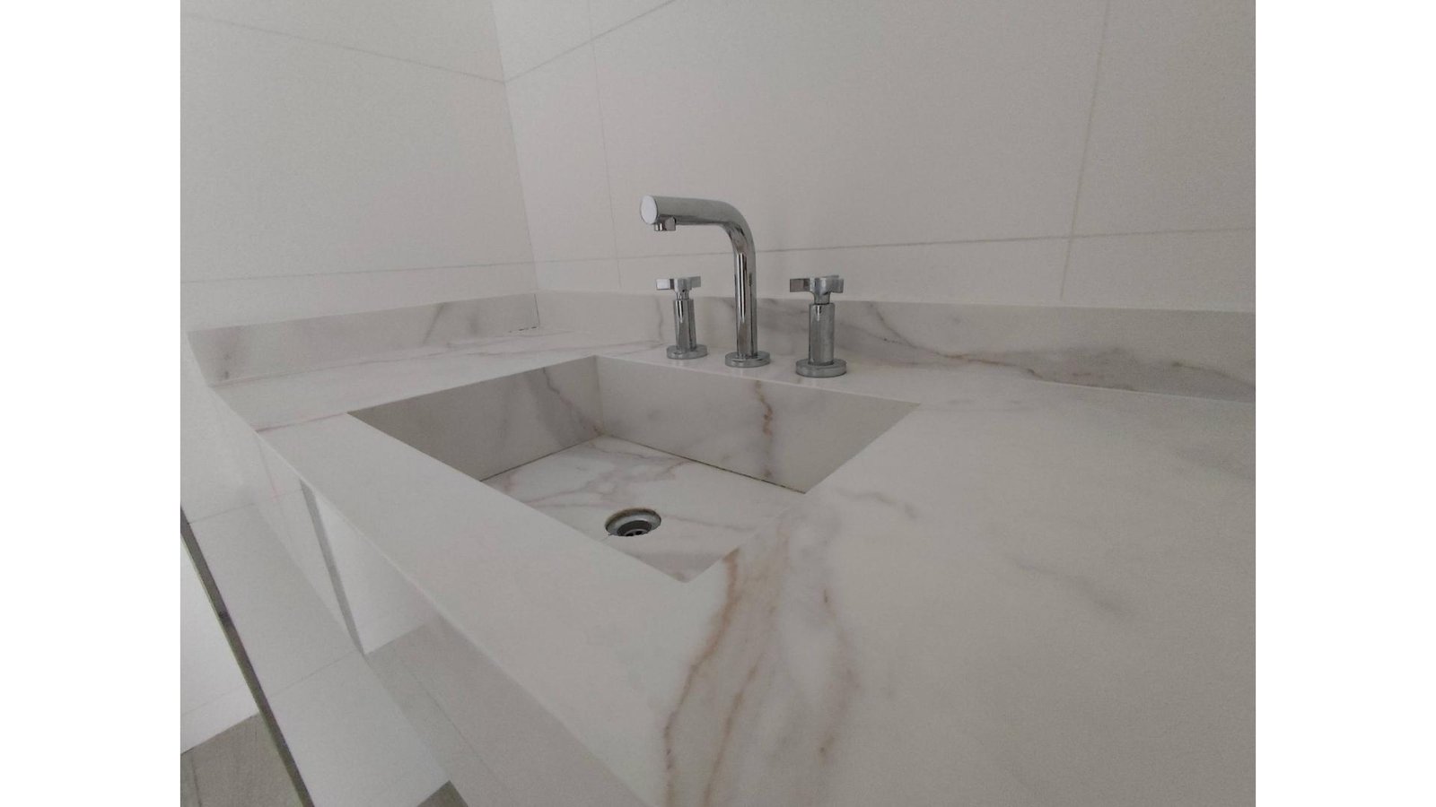 extra_large_679e3bc91dcae-2 Burela 3200 4° – USD390.000 – Tipo Casa PH – en Venta
