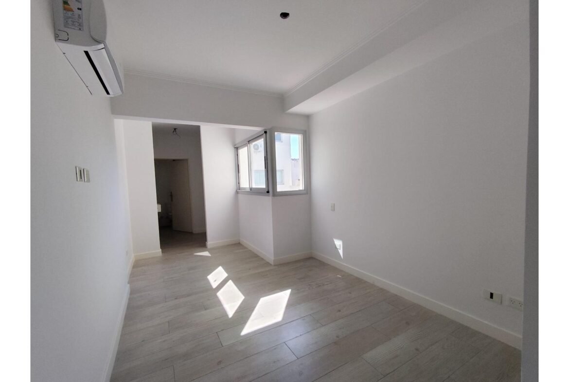 Burela 3200 4°  – USD390.000 – Tipo Casa PH – en Venta
