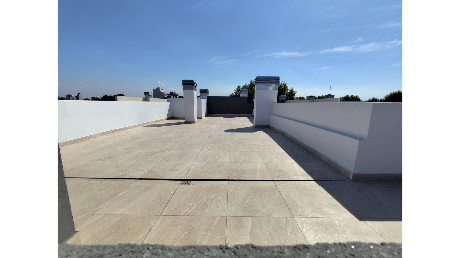 extra_large_679e3bc985905-2 Burela 3200 4° – USD390.000 – Tipo Casa PH – en Venta