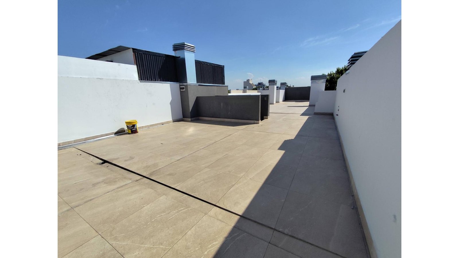 extra_large_679e3bc9b46e5-1 Burela 3200 4° – USD390.000 – Tipo Casa PH – en Venta