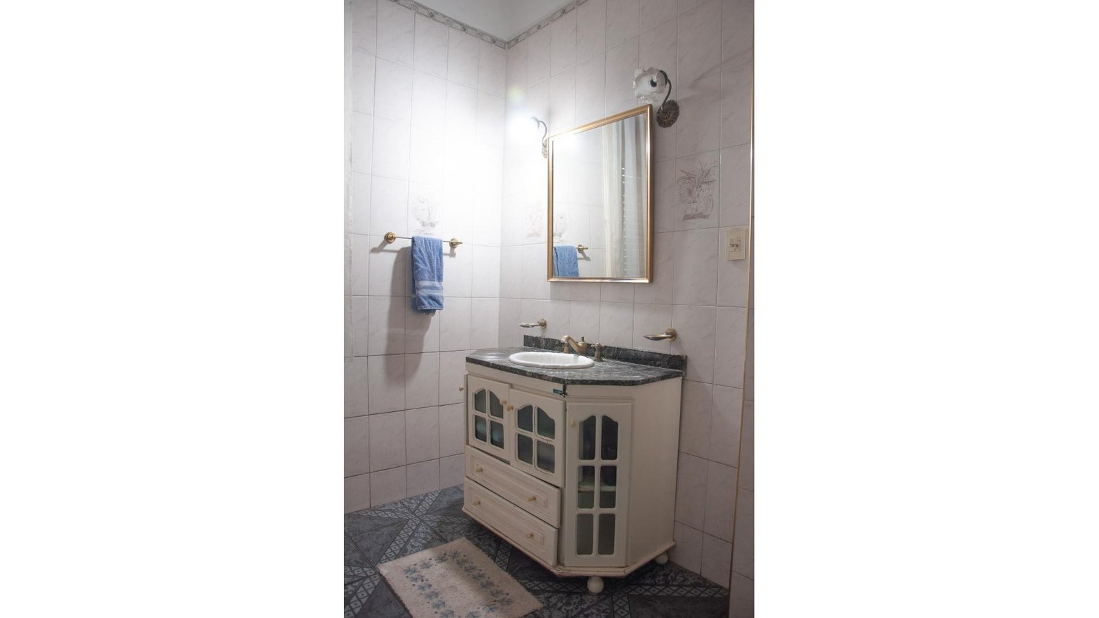 extra_large_6926475f32bf3-1 Marmol, Jose 300 – USD395.000 – Casa – en Venta
