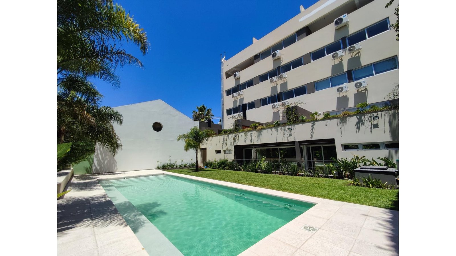 extra_large_692762e0186c4-1 Burela 3200 4° – USD390.000 – Tipo Casa PH – en Venta