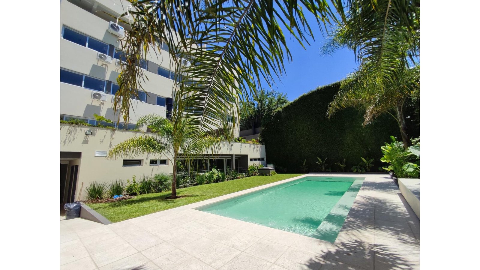 extra_large_692762e045cfe-1 Burela 3200 4° – USD390.000 – Tipo Casa PH – en Venta